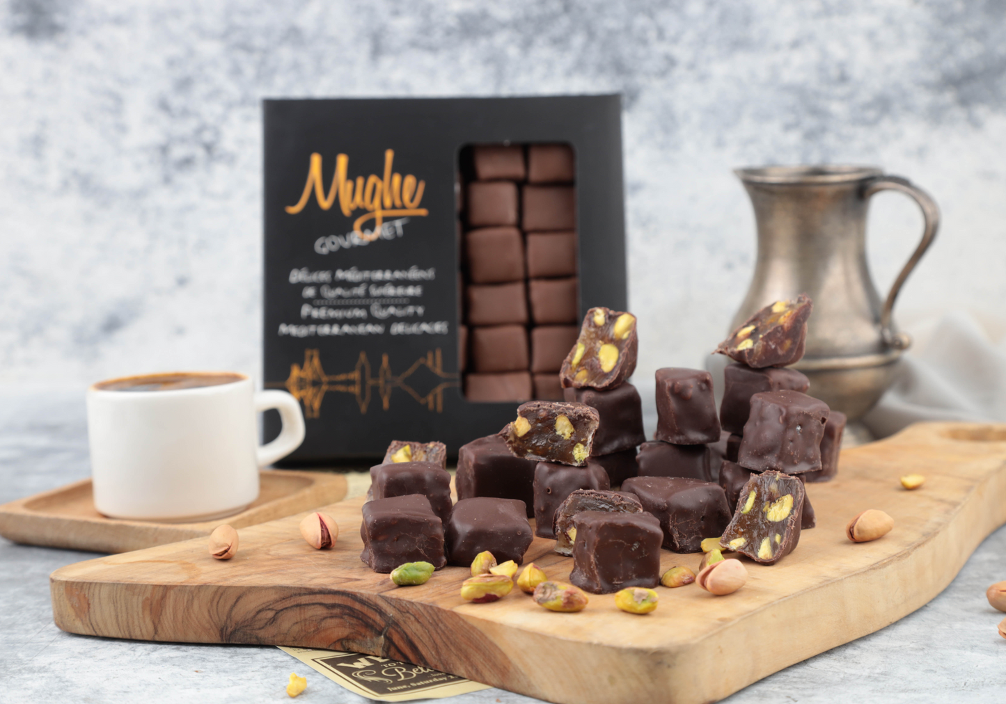 Lussuosa delizia turca Lokum ricoperta di cioccolato con pistacchio 300 g - Regalo di dolci gourmet Mughe da 10,6 once
