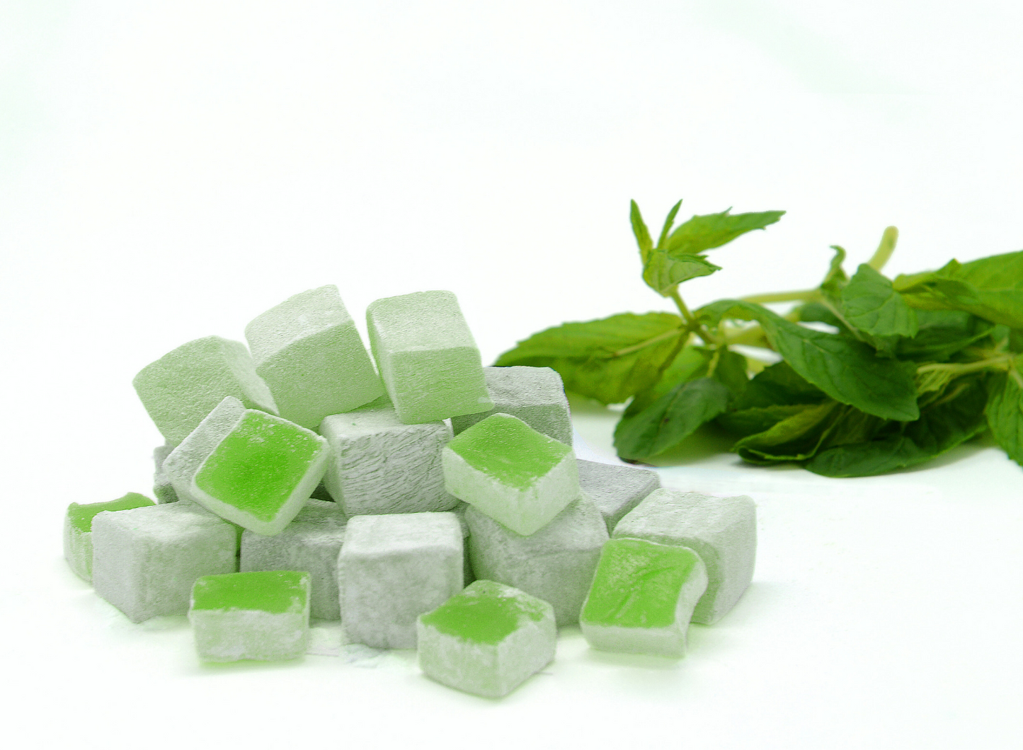 Mughe Lokum Turkish Delight - Dolci al gusto di frutta mista, confezione regalo da 750 g (26,46 oz), assortimento di caramelle senza noci - Dolci vegani e senza glutine