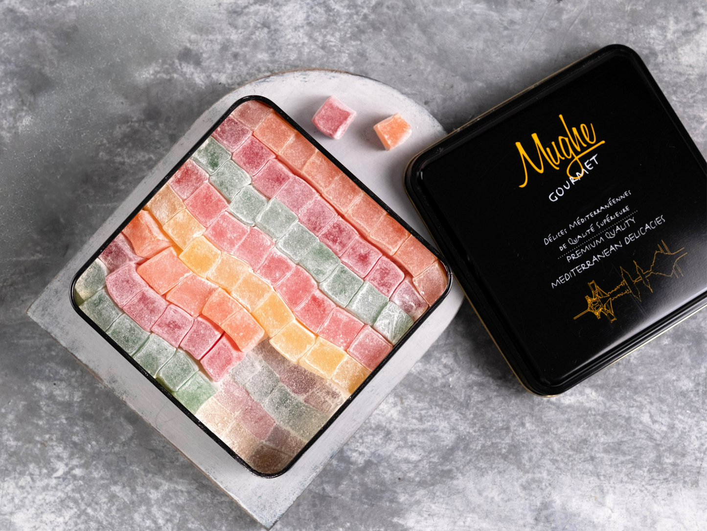 Caramelle Mughe Turkish Delight 1300g - Elegante confezione regalo da 2,87 libbre - Delizia turca Lokum vegana e senza glutine ai gusti di frutta