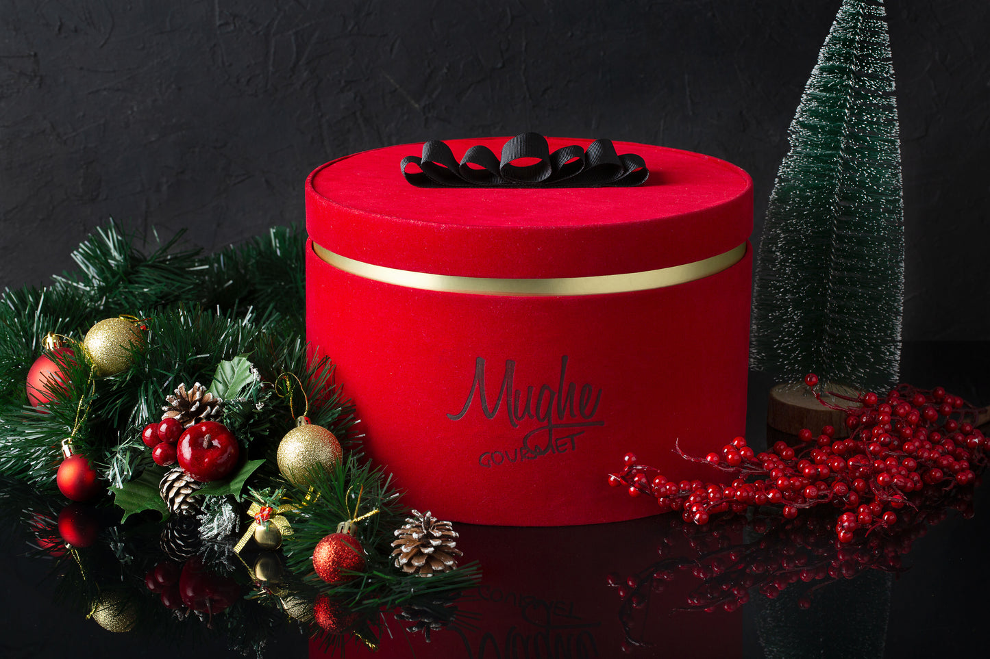 
                  
                    Cesto regalo Mughe Luxury Sweets: delizia clienti, dipendenti, colleghi e persone care
                  
                